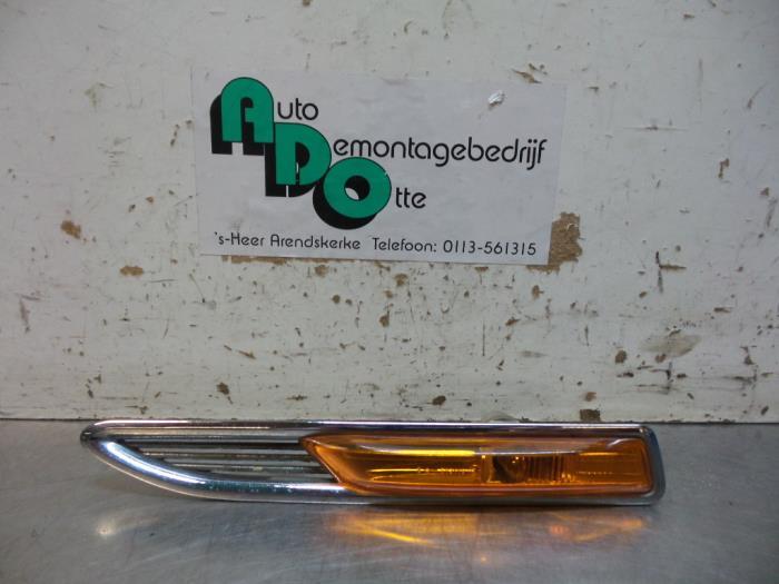 Clignotant protection avant gauche d'un Ford Mondeo (Mondeo, Autos : Pièces & Accessoires, Éclairage, Ford, Utilisé, Enlèvement ou Envoi