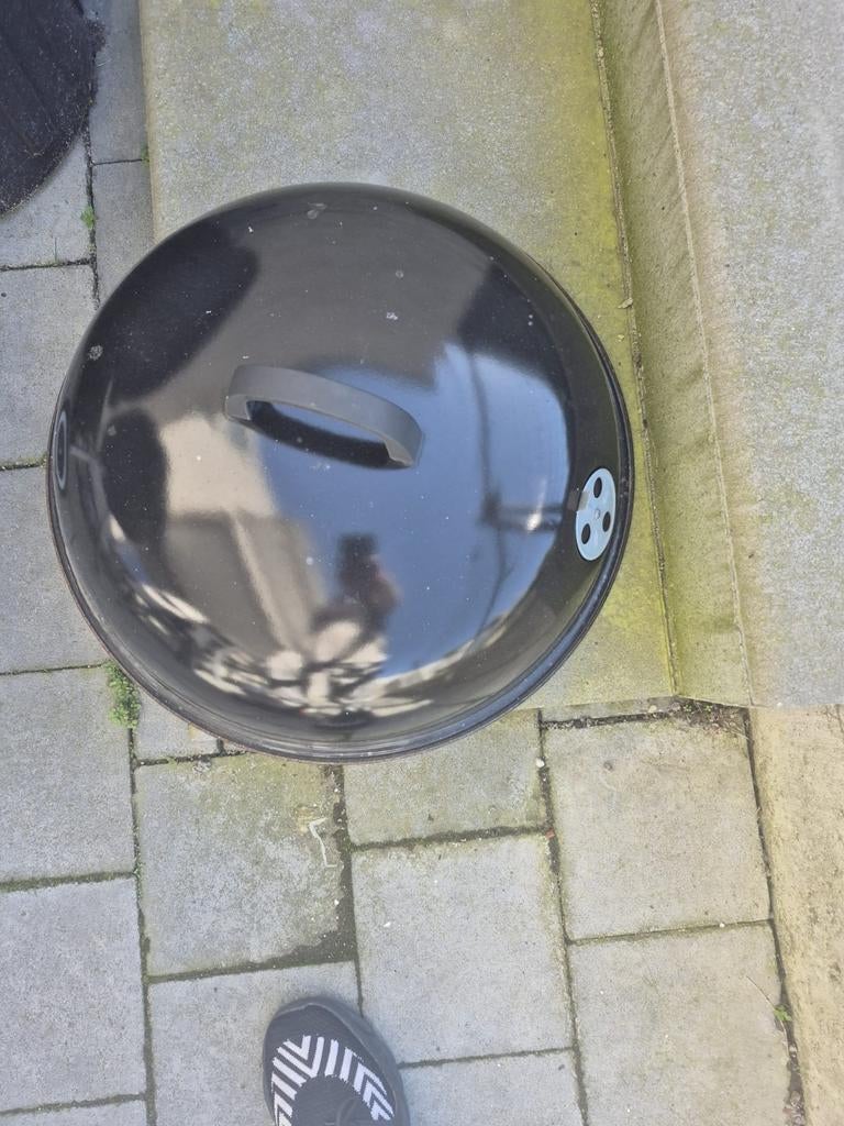 Barbecue+ kolen, Enlèvement