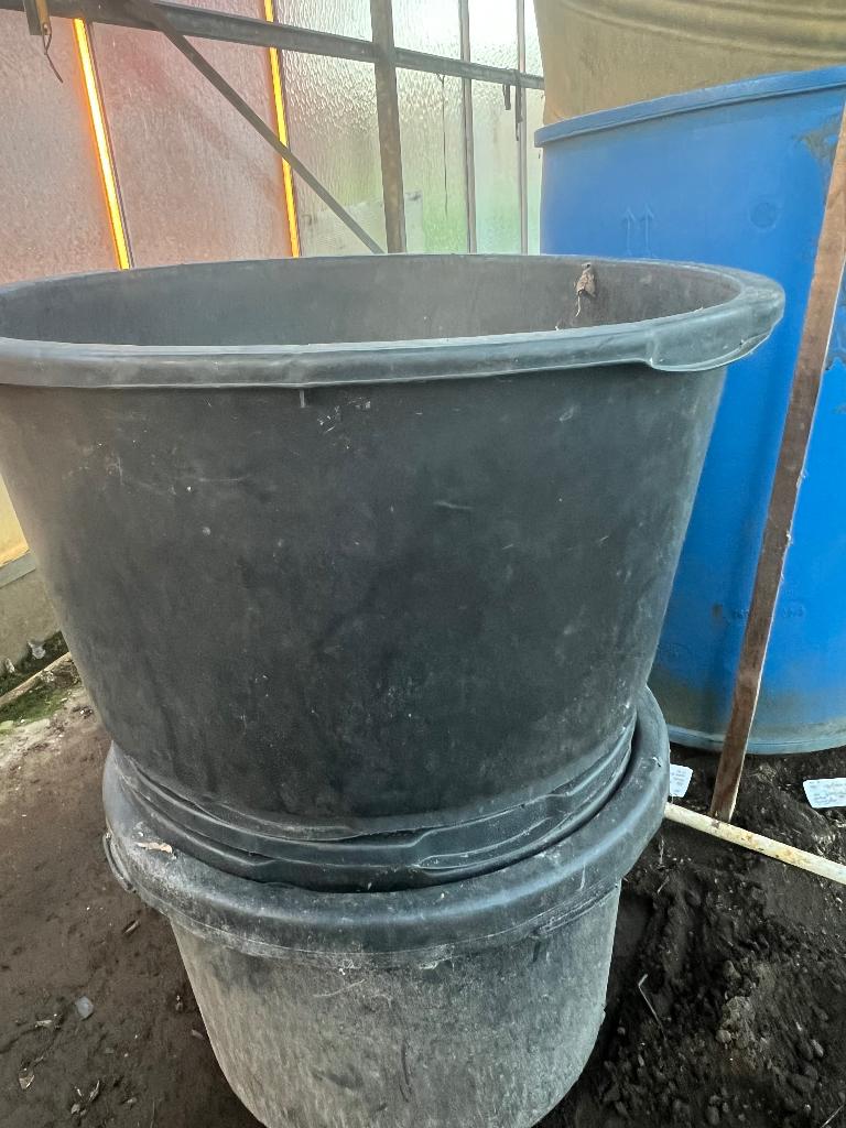 heel zware plastieken bloempot kuip 60 x 35 cm, Tuin en Terras, Ophalen, Kunststof, 40 cm of meer, Rond