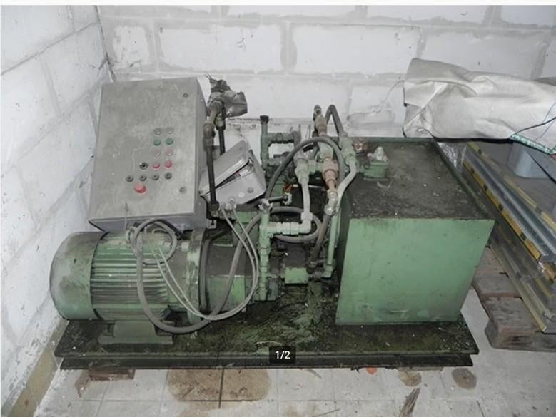 Zware hydraulische unit voor hefbrug e.d, Ophalen