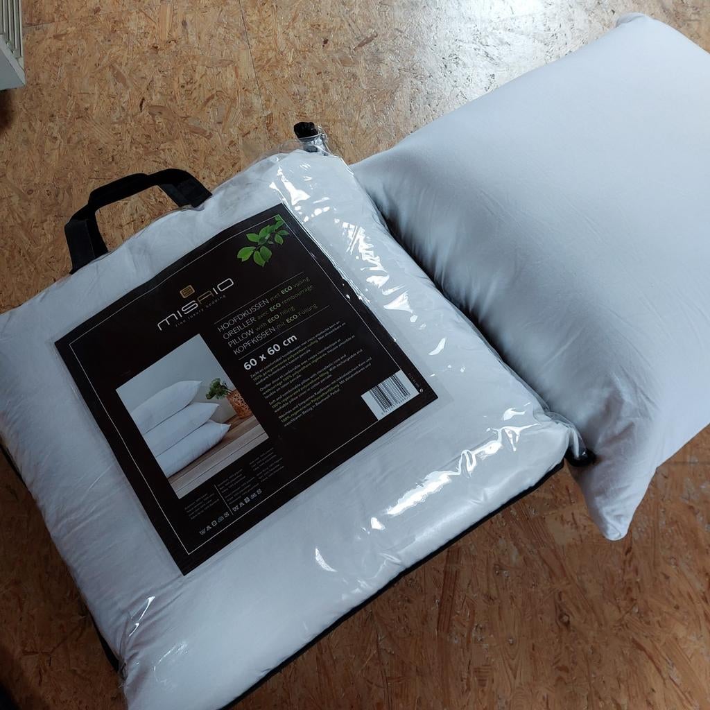 2 hoofdkussens misaio, Huis en Inrichting, Slaapkamer | Beddengoed, Ophalen