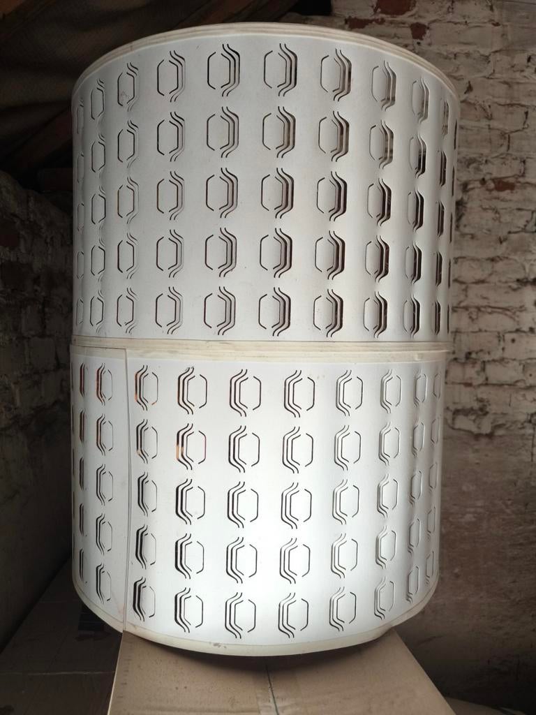 2 grands abats-jours blancs identiques, Maison & Meubles, Lampes | Abat-jour, Utilisé, Rond, Blanc, Crème, Enlèvement