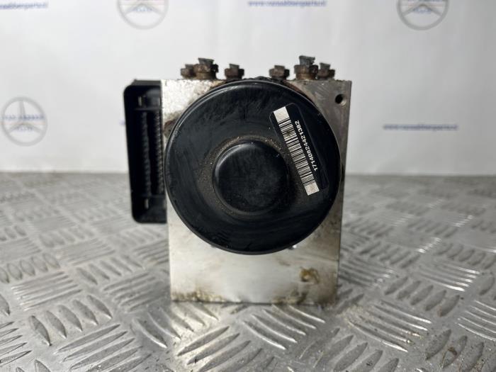 ABS Pomp van een Mercedes ML-Klasse, Gebruikt, -, -, 3 maanden garantie