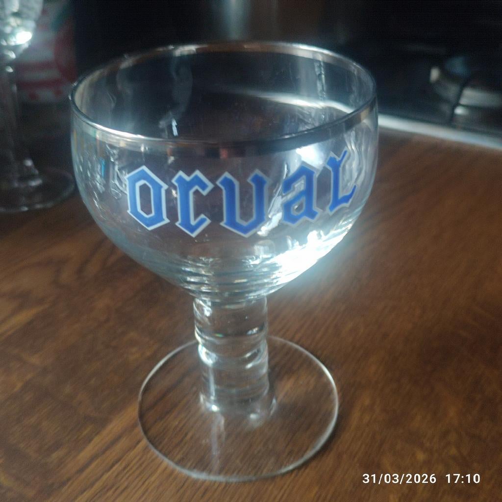 Ancien Verre ORVAL Émaillé ., Collections, Enlèvement ou Envoi, Utilisé, Verre ou Verres, Autres marques