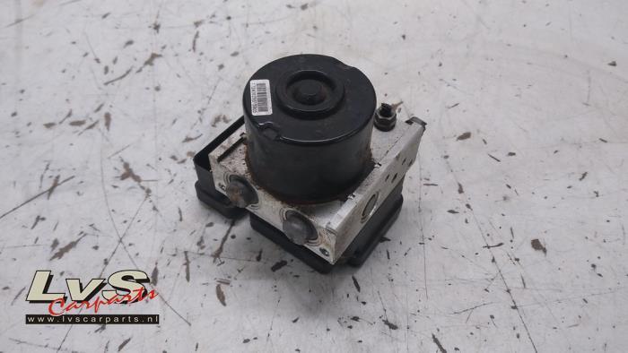 Pompe ABS d'un Skoda Octavia, -, 3 mois de garantie, Utilisé, Skoda