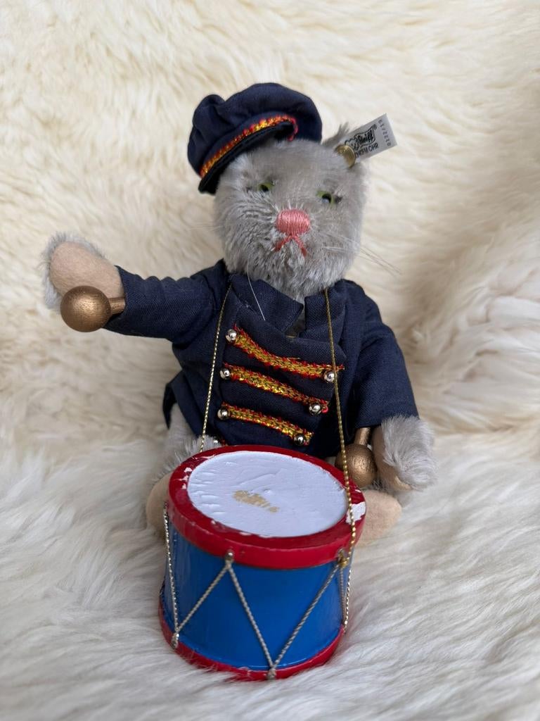 Steiff circus band cat - golden age of circus, Verzamelen, Beren en Cherished Teddies, Ophalen of Verzenden, Steiff