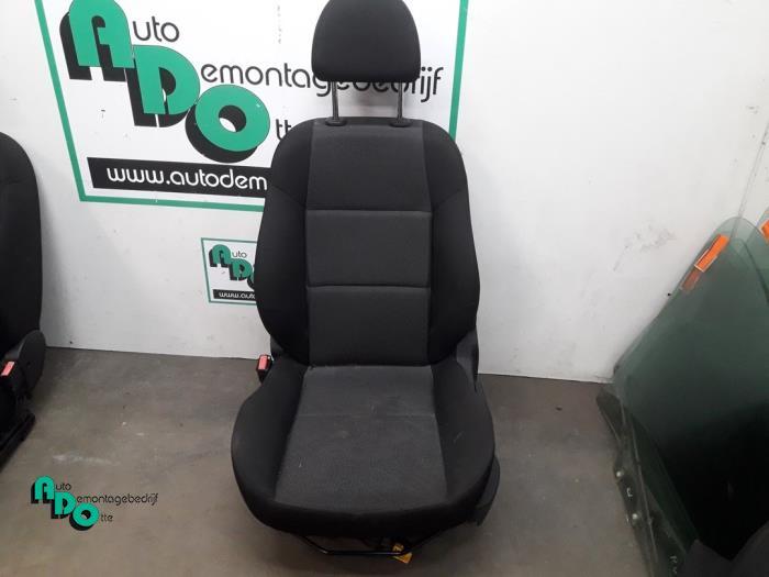 Siège gauche d'un Peugeot 207 (207 06-), Autos : Pièces & Accessoires, -, 3 mois de garantie, Utilisé, -