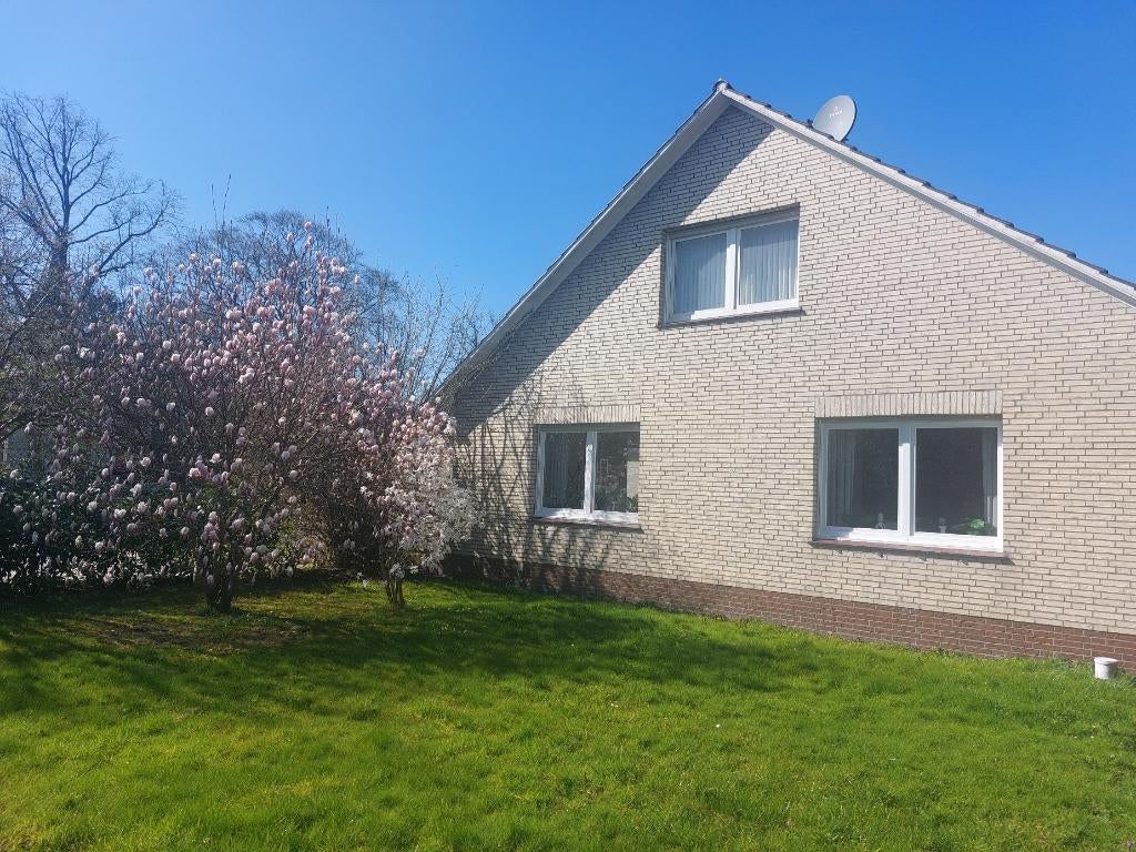 Prachtige bungalow 10 minuten van Winschoten in Duitsland, Immo, Buitenland, 120 m², Dorp, Woonhuis, Duitsland