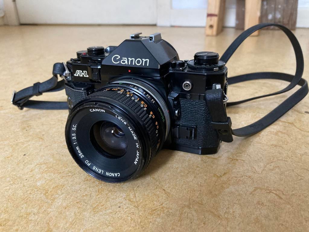 Canon A-1 met Canon FD 35mm, Audio, Tv en Foto, Fotocamera's Analoog, Ophalen of Verzenden, Zo goed als nieuw, Canon