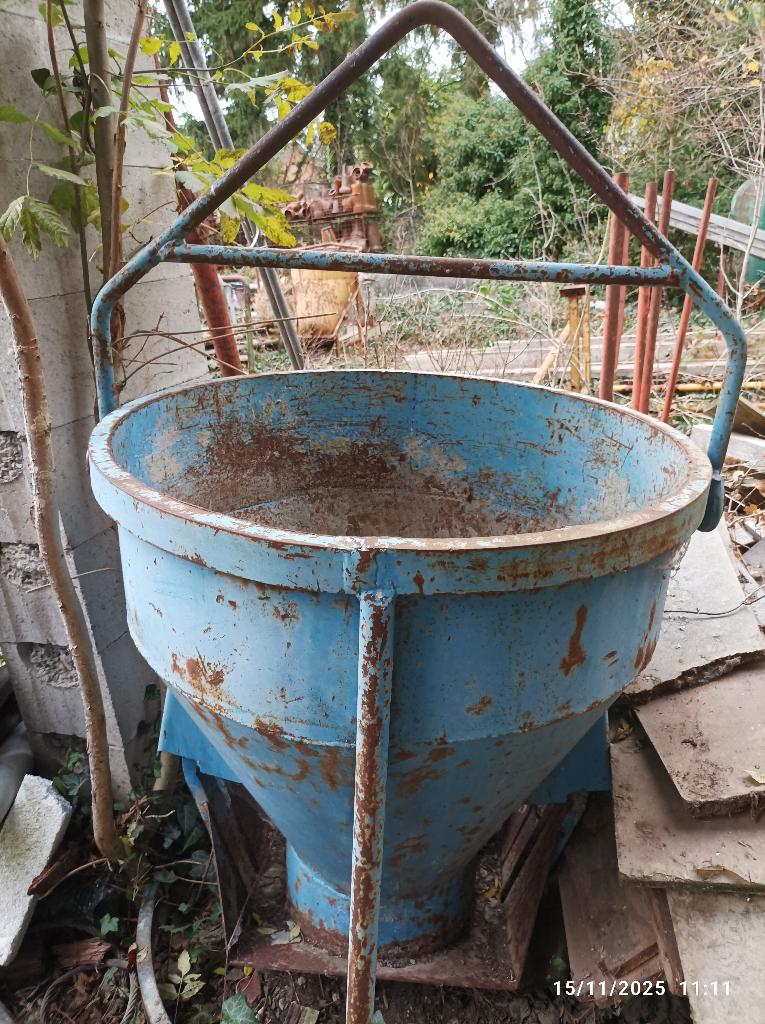 BENNE A VIDANGE BETON POUR GRUE, Articles professionnels, Enlèvement, Grue