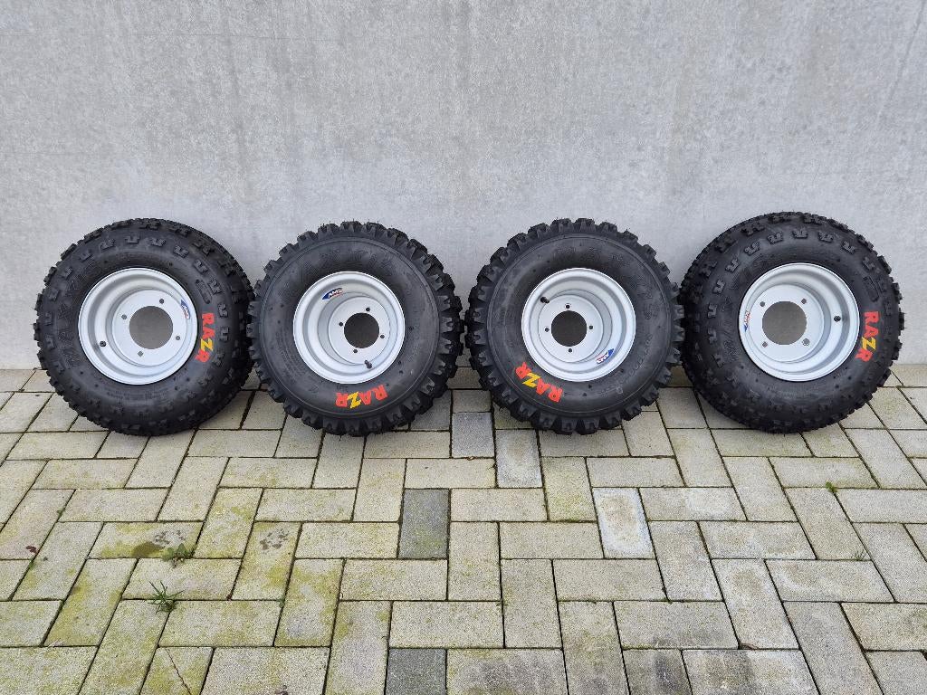 Suzuki lTZ-400 set crosswielen