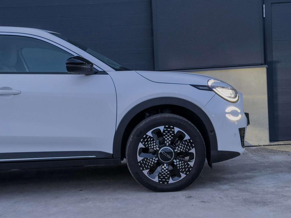 Fiat 600 1.2 Hybrid 'La Prima' /Full Option/ Automaat /'25, Auto's, Fiat, Adaptive Cruise Control, Gebruikt, 109 g/km, Wit