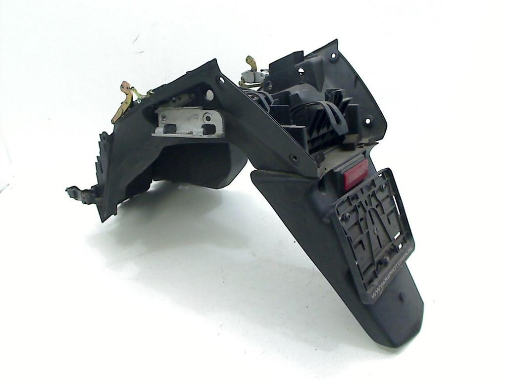 SPATBORD ACHTER Honda ST 1300 Pan European (ST1300 ST1300A), Dhr. S. di Majo, Gebruikt, Info@cama-motorparts.nl, P.J. Troelstraweg 8 8
3144 CX  MAASSLUIS, NL