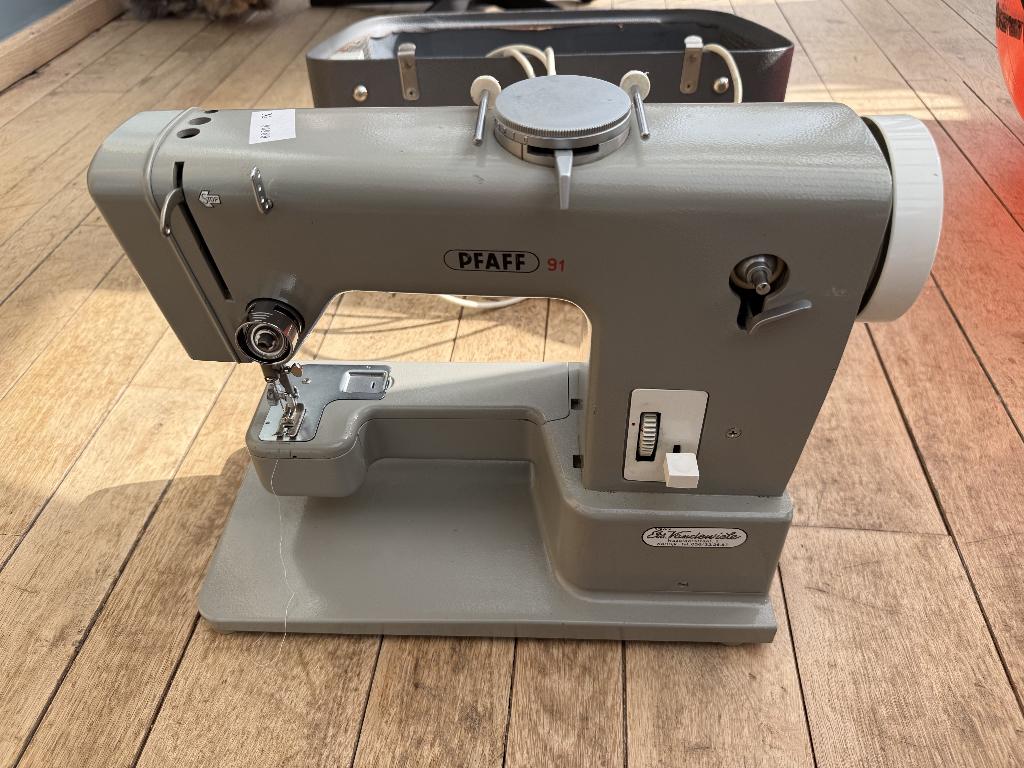 Naaimachine Pfaff 91, Hobby en Vrije tijd, Ophalen, Naaimachine, Pfaff
