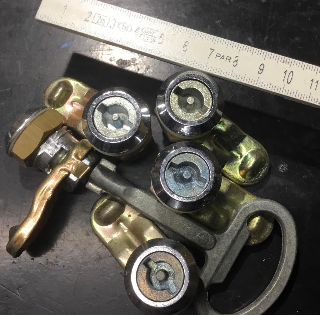 Serrure de porte de machine/serrure d'armoire, Enlèvement ou Envoi, Neuf