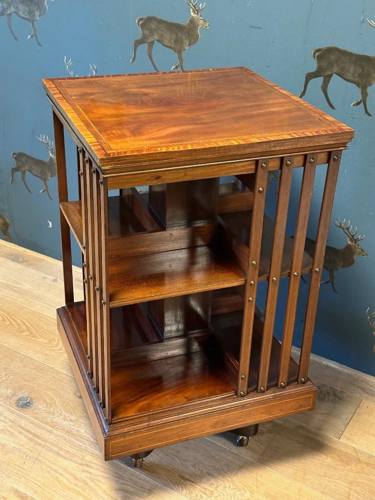 Antieke mahonie boekenmolen, Ophalen of Verzenden