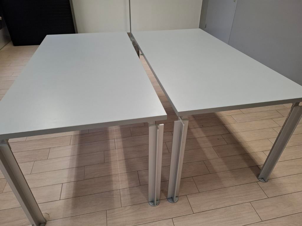 Grijze tafel (Bulo) 2x, Vergader- of Presentatieruimte, Ophalen, Gebruikt, Tafel