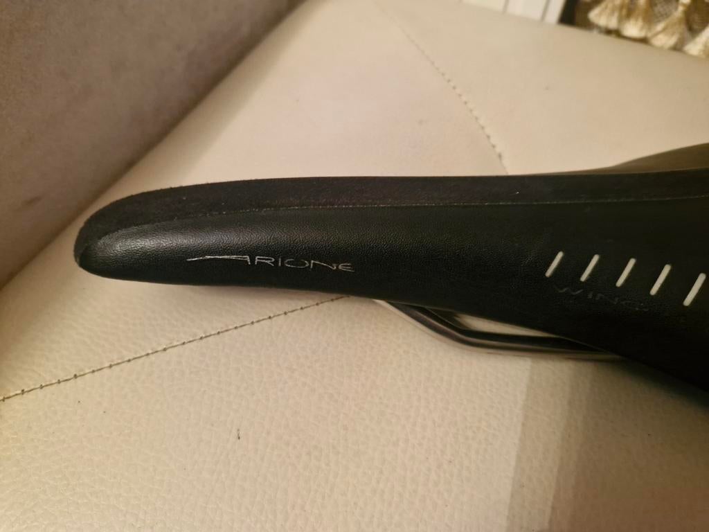 Selle FIZI:K ARIONE K:IUM, Vélos & Vélomoteurs, Enlèvement, Selle