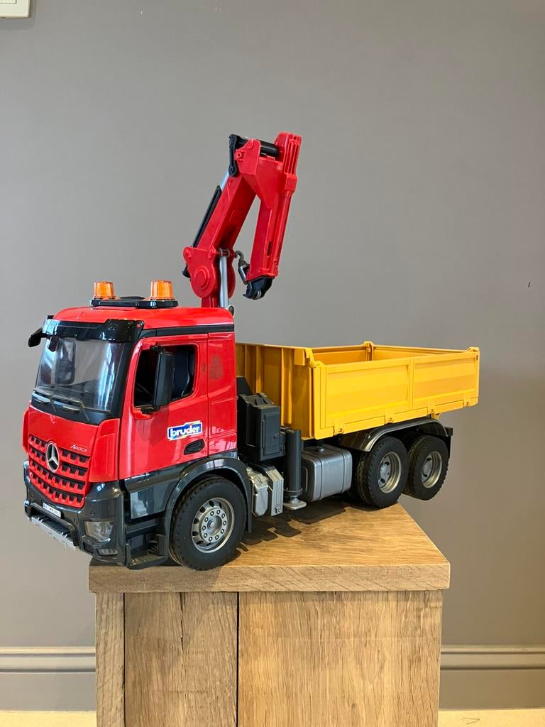 Bruder MB Acros construction, Ophalen, Zo goed als nieuw