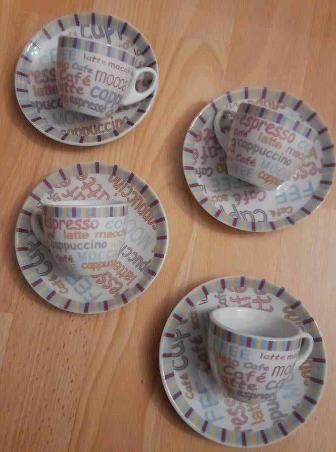 Lot de 4 mini tasses à café Casa, Maison & Meubles, Cuisine | Vaisselle, Enlèvement ou Envoi