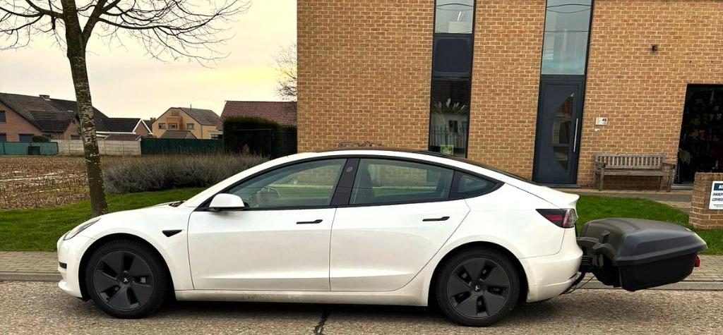 Coffre sur boule d'attelage Thule Arcos à louer, Autos : Divers, Coffres de toit, Enlèvement, Neuf