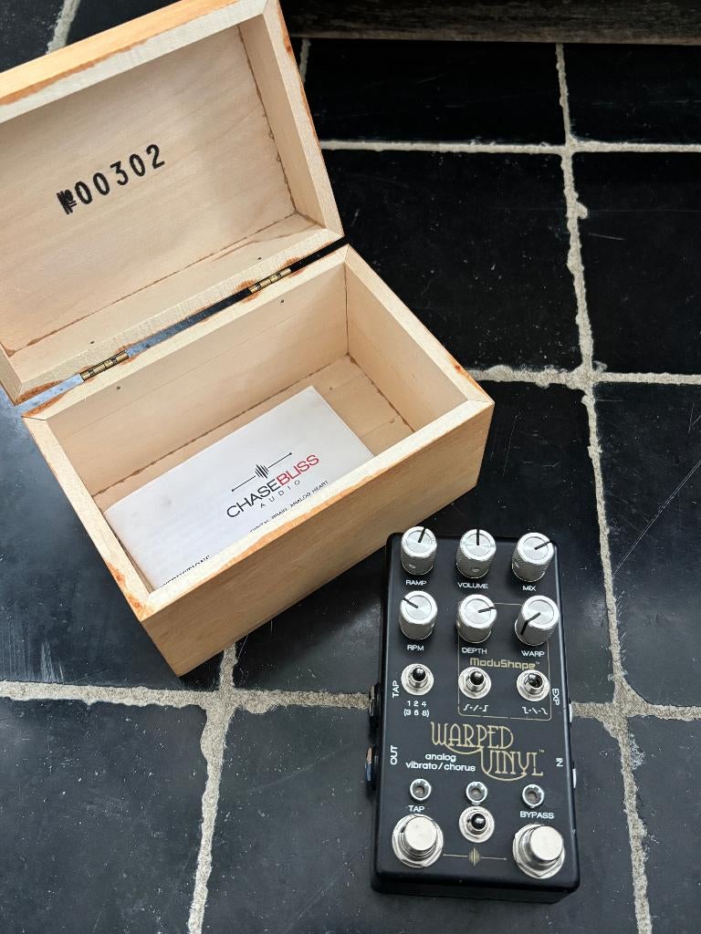 Chase Bliss Warped Vinyl - wooden box, Muziek en Instrumenten, Effecten, Chorus, Ophalen of Verzenden