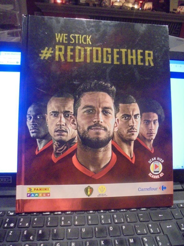 we stick redtogether, Collections, Enlèvement ou Envoi, Comme neuf, Livre ou Revue