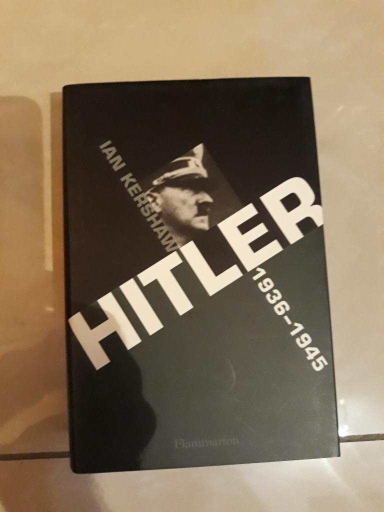 Boeken en romans uit de Tweede Wereldoorlog, Ophalen of Verzenden, Gelezen