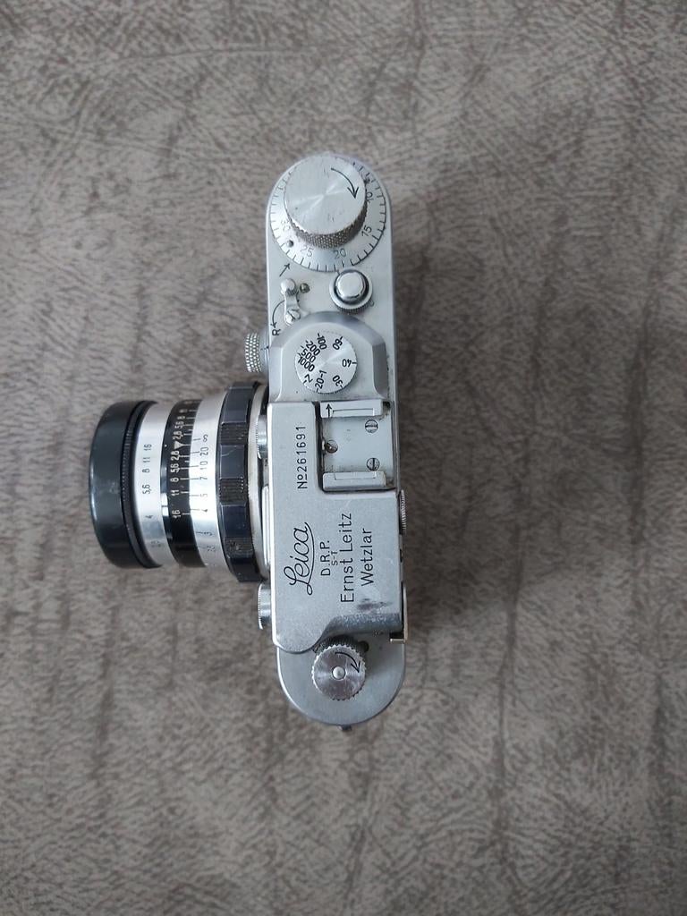 appareil photo Leica III (1937),
En état de marche, Enlèvement ou Envoi, Comme neuf, Reflex miroir, Leica