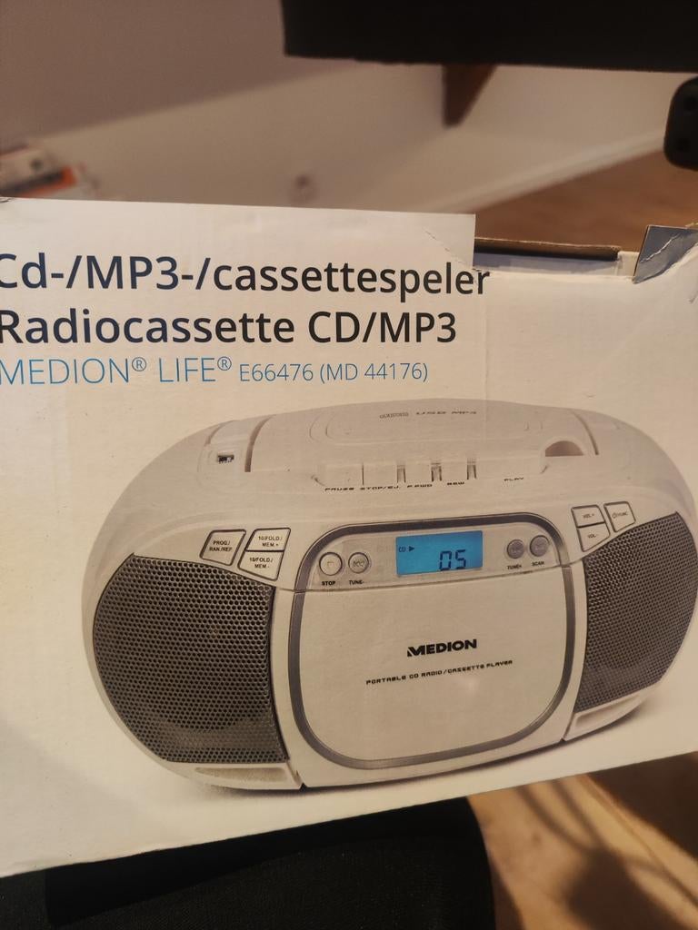 Radio cassette Medion Life, Enlèvement, Utilisé, Radio, Avec lecteur de CD
