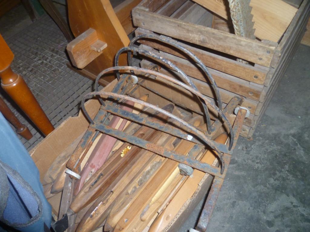 2 oude fiets staanders, Enlèvement