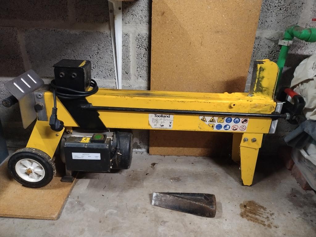 Fendeuse de bûches Tooland 1500w - 4 tonnes, Jardin & Terrasse, Fendeuses, Enlèvement, Utilisé, Électrique