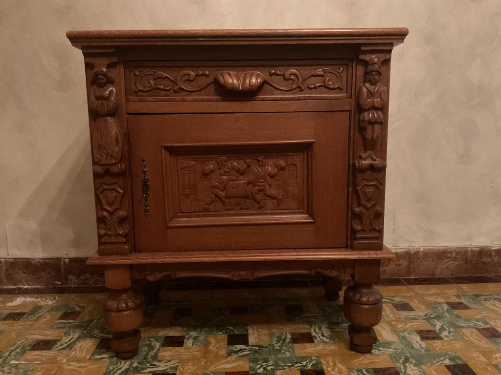 Hall en of tv kastje ., Ophalen