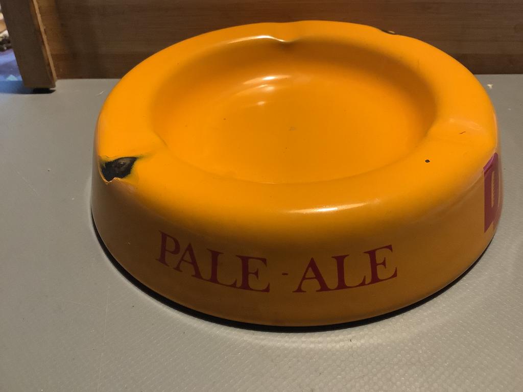 Asbak PALE - ALE, Ophalen of Verzenden, Zo goed als nieuw, Asbak