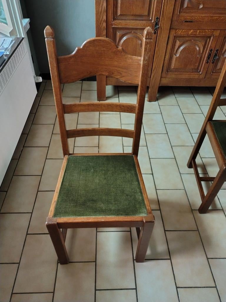 6 Stevige eiken stoelen met fluwelen zitting, Ophalen