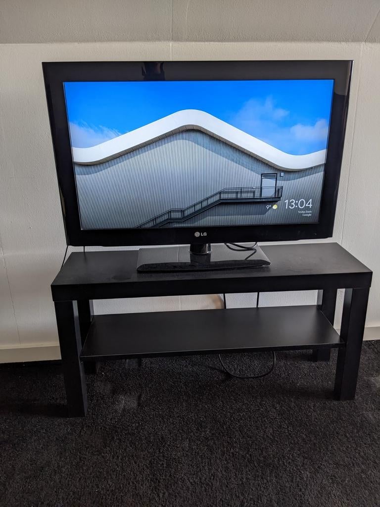 Televisie van het merk LG, Ophalen, LCD, 80 tot 100 cm, Zo goed als nieuw