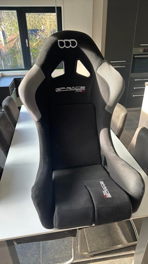 Baquet GP race, Enlèvement, Comme neuf