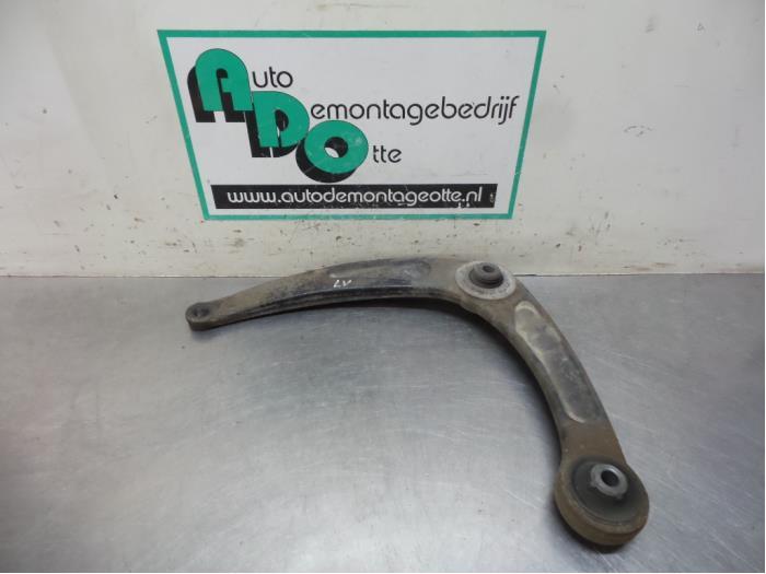 Bras de suspension avant gauche d'un Citroen C4 (C4 04-), Autos : Pièces & Accessoires, -, 3 mois de garantie, Utilisé, -
