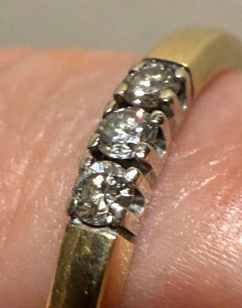 Gouden ring Diamonde met 3 natuurlijke VS diamanten! 16,75mm, Bijoux, Sacs & Beauté, Bagues, Plus petit que 17, Or, Jaune, Enlèvement ou Envoi