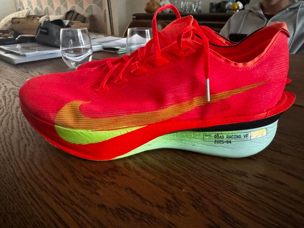 Nike vaporfly 45,5, Sport en Fitness, Loopsport en Atletiek, Ophalen, Hardlopen, Hardloopschoenen, Nike