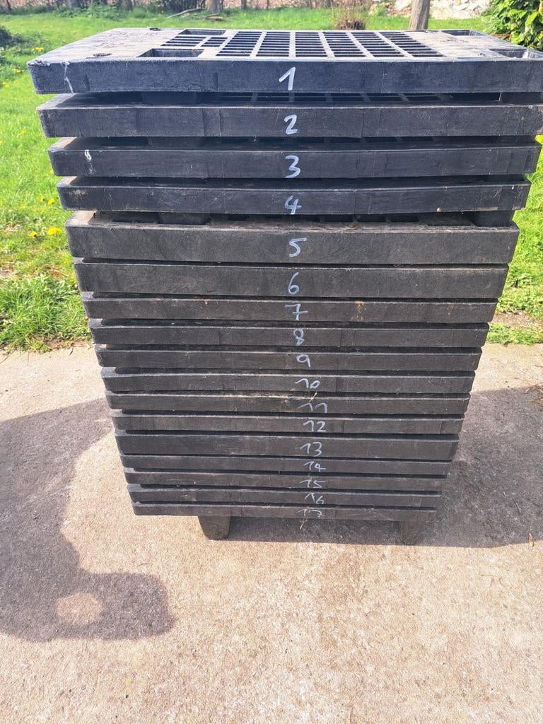 17  kunststof displaypallets /mini pallet(40x60 cm), Ophalen, Gebruikt, Overige typen