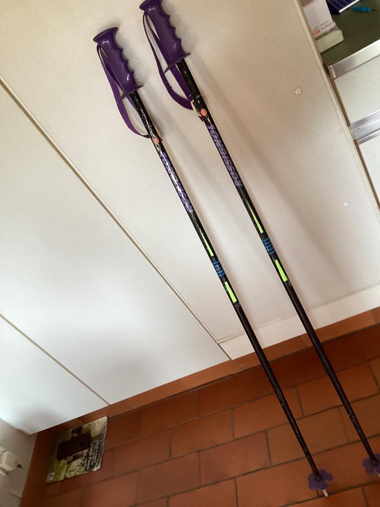Bâtons de ski Rossignol 125 cm, Sports & Fitness, Enlèvement ou Envoi, Utilisé, Bâtons, Rossignol