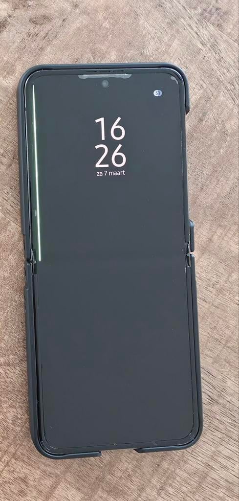 Samsung Galaxy Z Flip5 + Samsung Galaxy Watch6, Telecommunicatie, Mobiele telefoons | Samsung, Ophalen