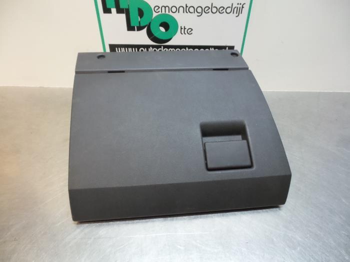 Boîte à gants d'un Opel Meriva (Meriva 03-), -, Opel, 3 mois de garantie, Utilisé