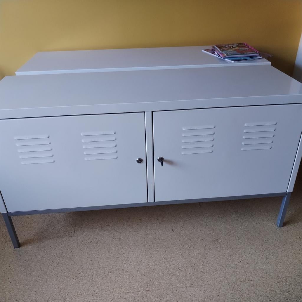 Meuble métal Ikea, Enlèvement