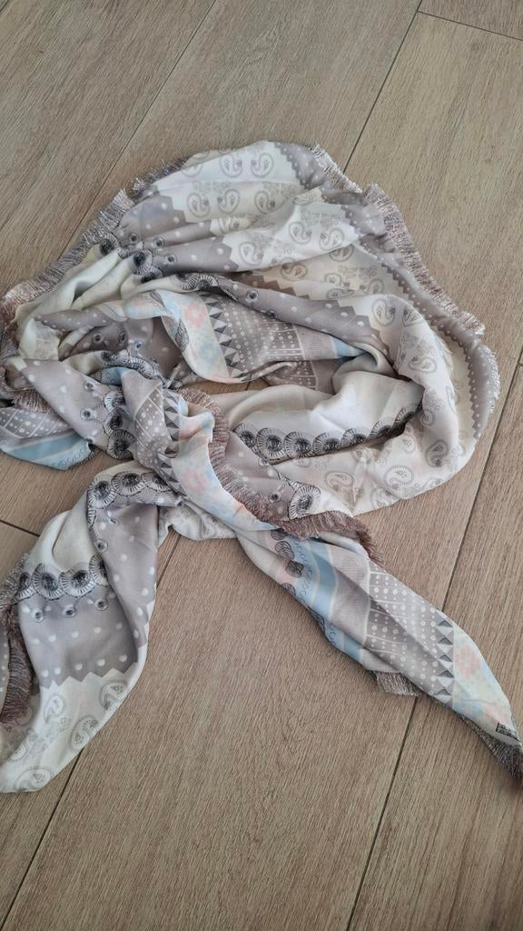 Sjaal Mucho Gusto, Kleding | Dames, Mutsen, Sjaals en Handschoenen, Ophalen of Verzenden, Sjaal