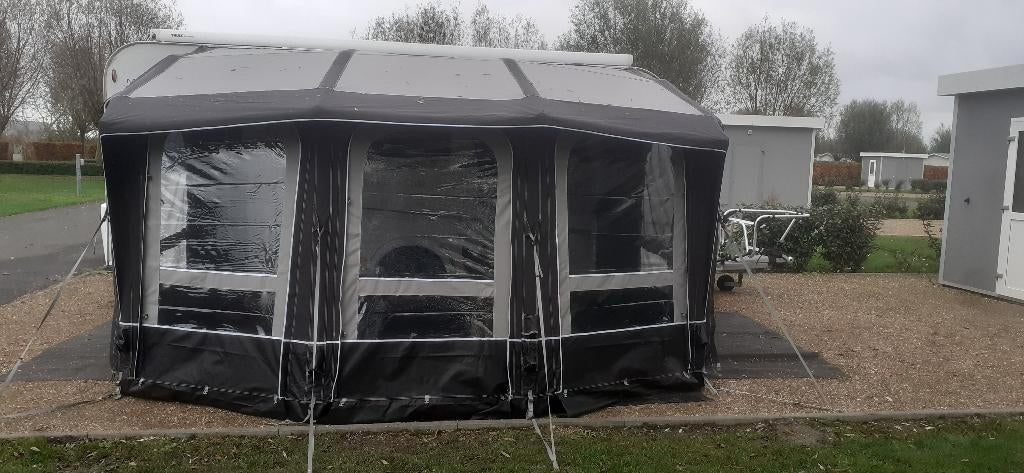 Kampa Ace Air All Season 400, Ophalen, Zo goed als nieuw, Overige merken