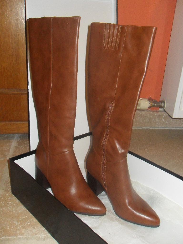 Dameslaarzen (2), Hoge laarzen, Bruin, Ophalen of Verzenden, Gedragen