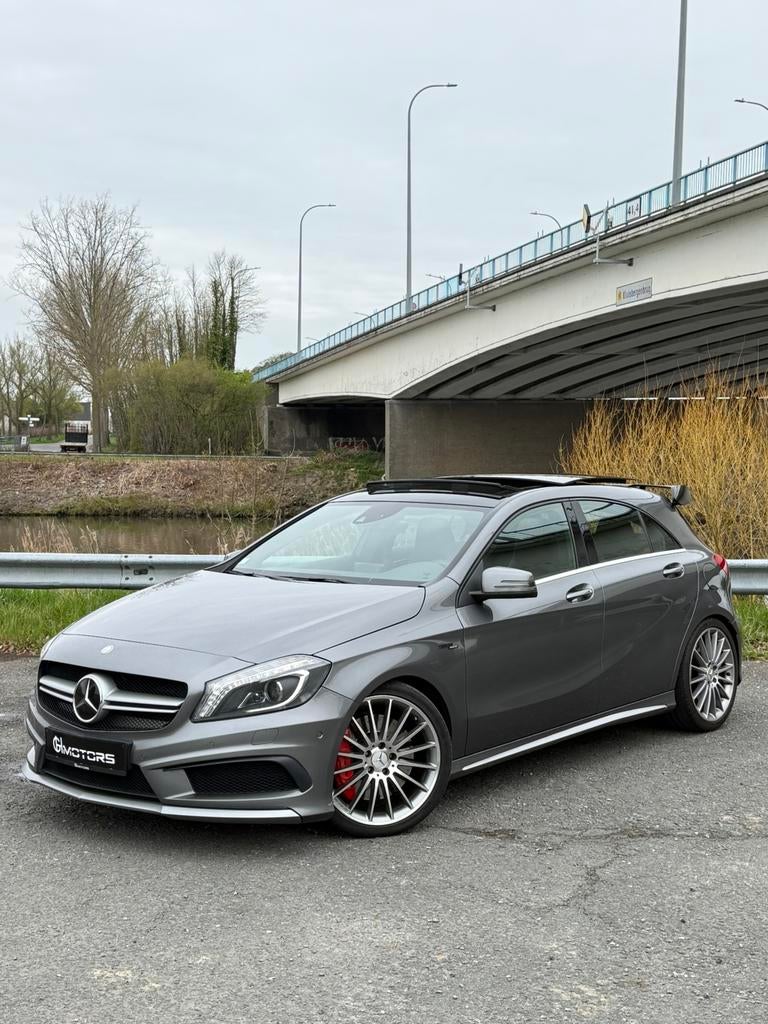 Mercedes Benz AMG A45 423pk popsbang pano camera, Auto's, Automaat, USB, Leder, Particulier