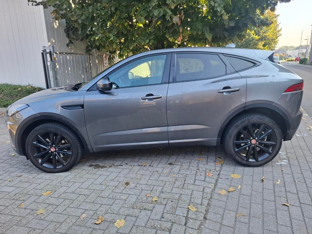JAGUAR E-PACE 2.0 DIESEL TRÈS PROPRE, Autos, Jaguar, Cuir, Argent ou Gris, Entreprise, Boîte manuelle